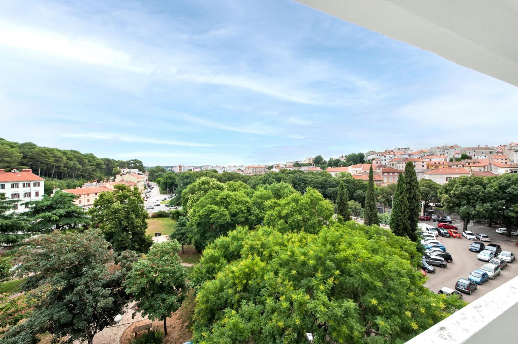 Arena Parkside Residence Pula Ngoại thất bức ảnh