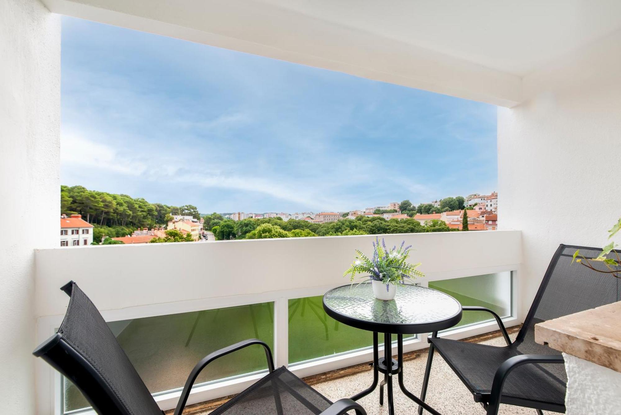 Arena Parkside Residence Pula Ngoại thất bức ảnh